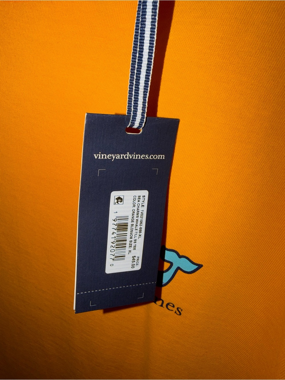 Vineyard Vines Men’s Orange Whale Graphic Tee - Picture 4 of 4